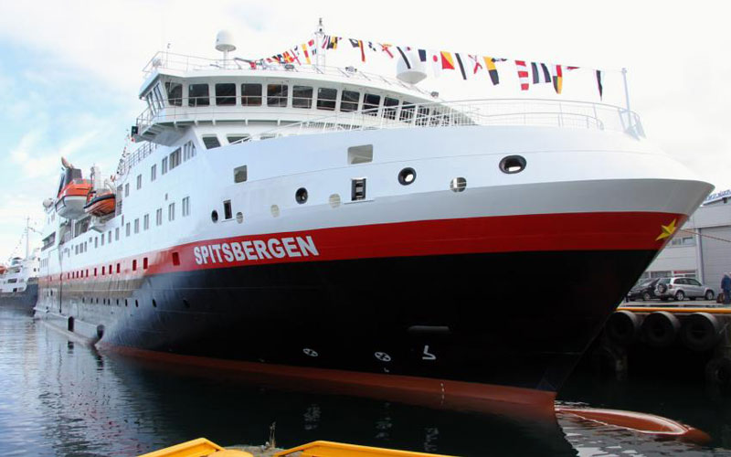 Barco MS Spitsbergen